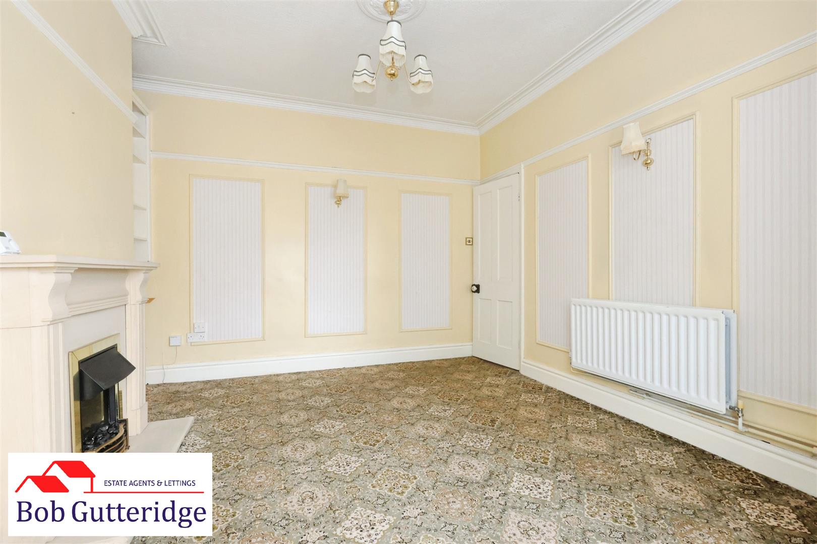 BAY FRONTED LOUNGE